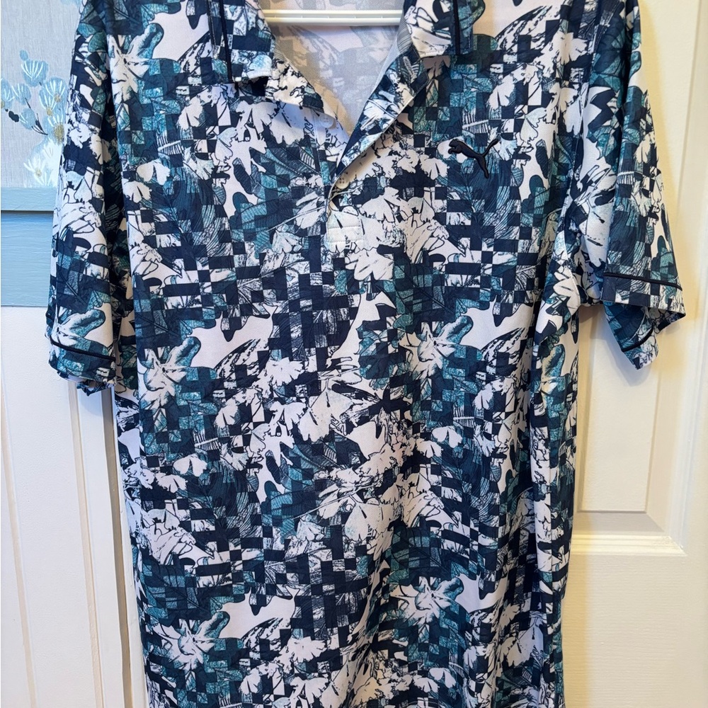 Men's Blue and White Puma GOLF shirt like new